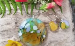 Amber Skies pendant and earrings